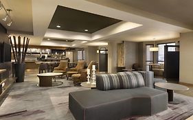 Courtyard By Marriott Bloomington Normal